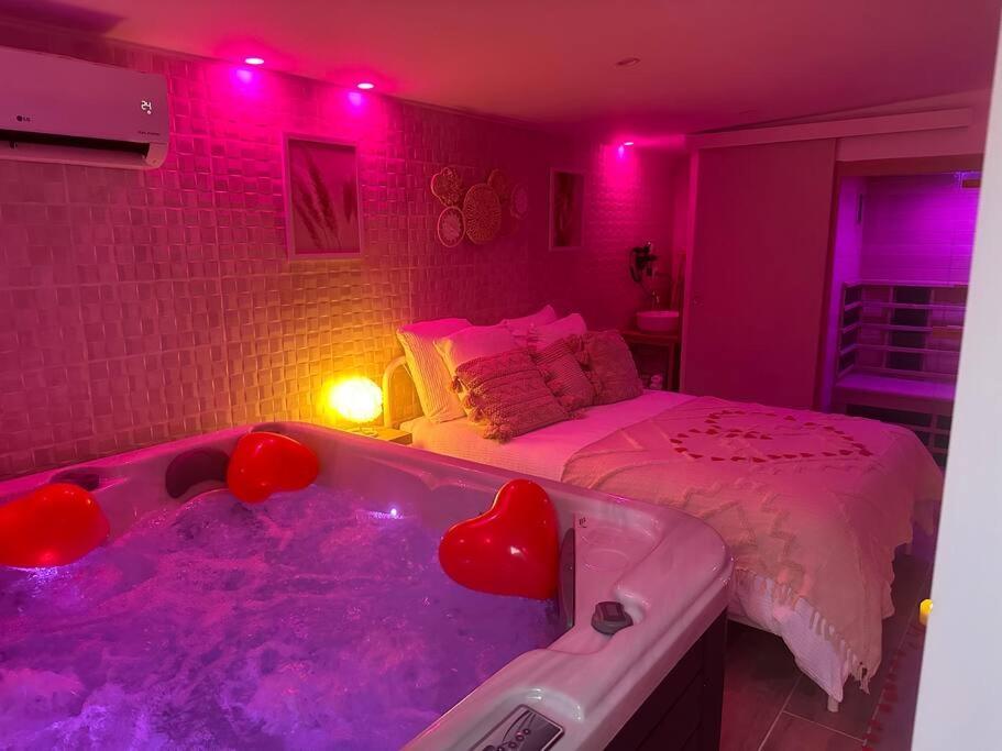Love Room. Une Bulle D Evasion. 莱斯 外观 照片
